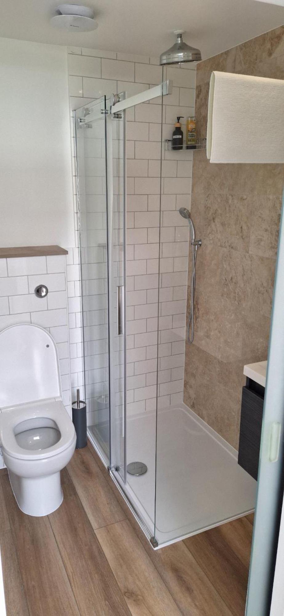 New 3 Bedrooms Flat In Ashford Near Heathrow Екстериор снимка
