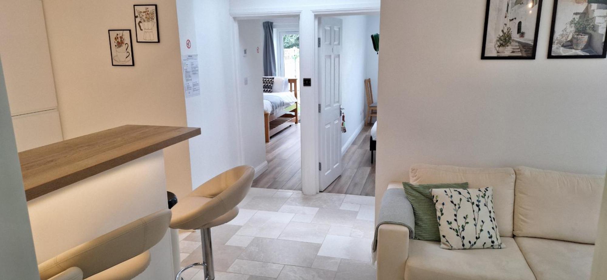 New 3 Bedrooms Flat In Ashford Near Heathrow Екстериор снимка
